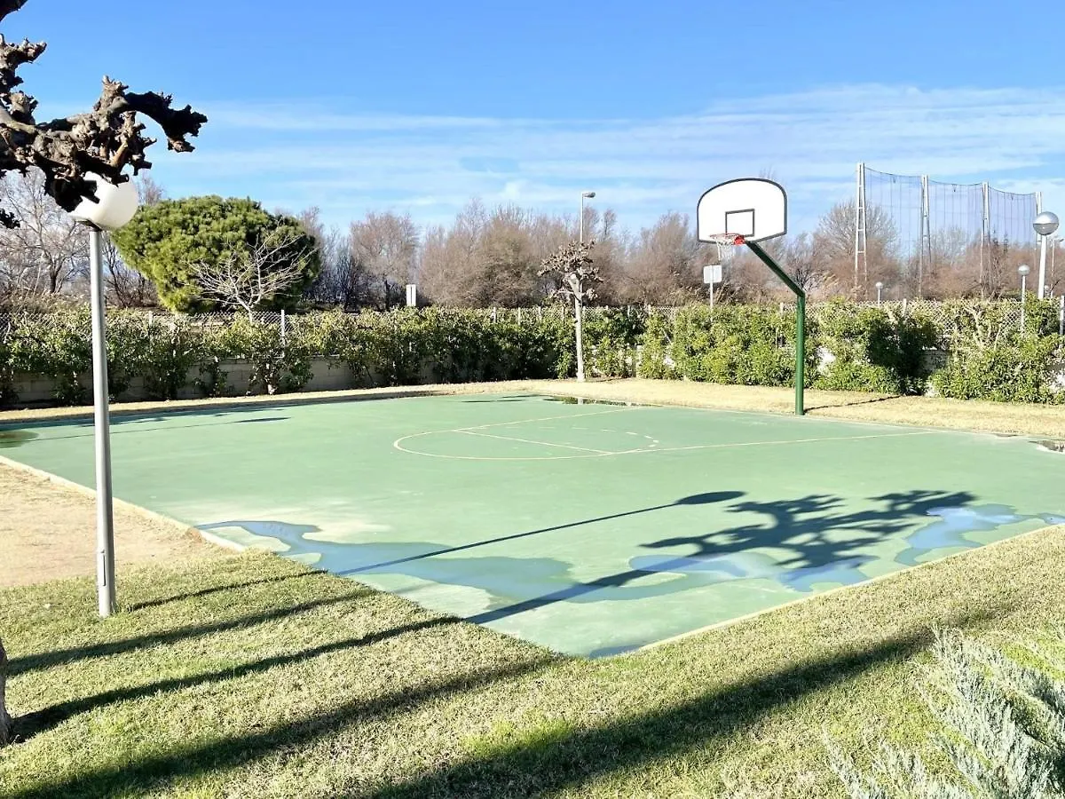 Apartbeach Los Riscos Y Residencial La Pineda 0*,  Ισπανία