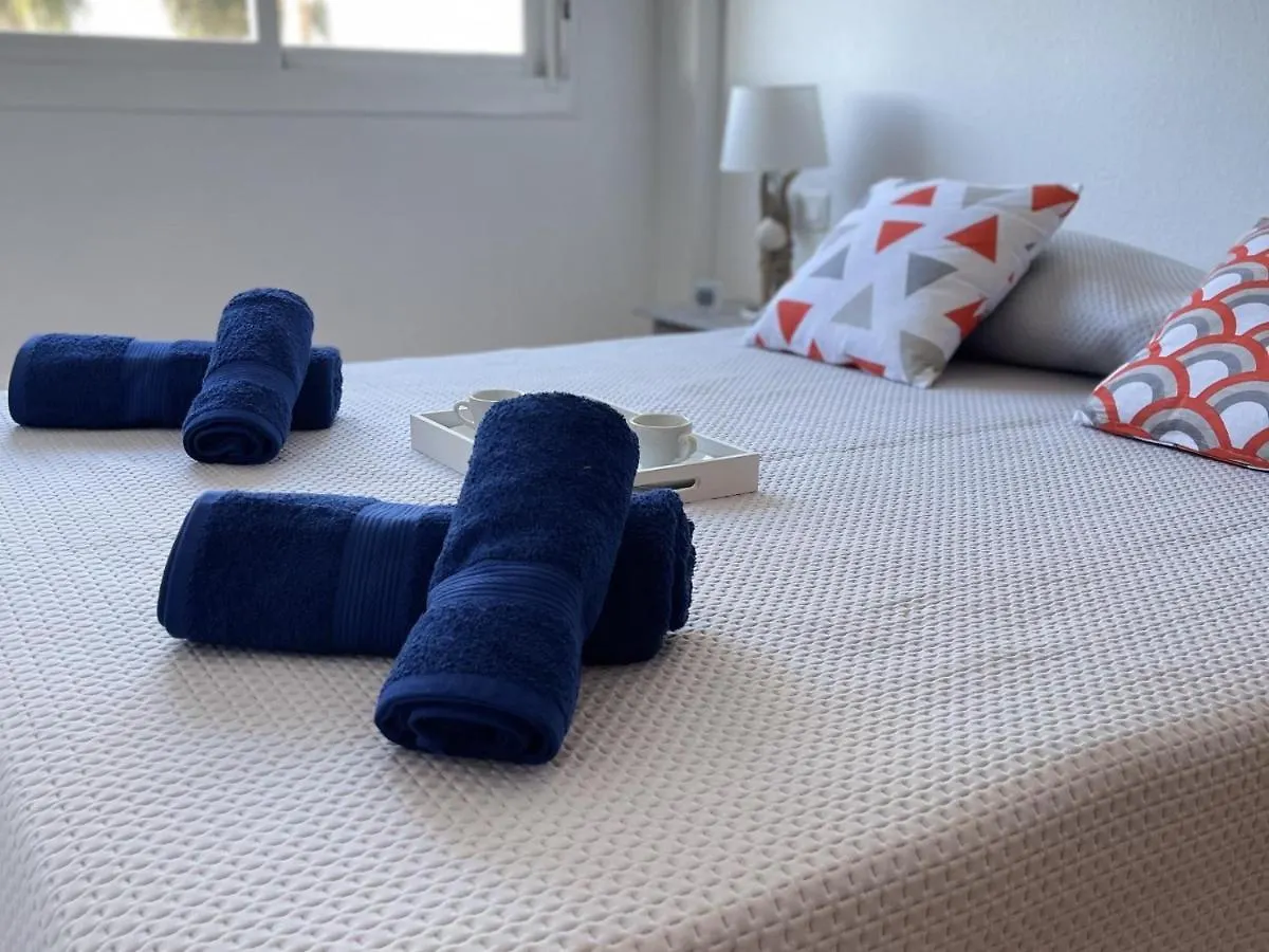 Apartbeach Los Riscos Y Residencial La Pineda Apartment