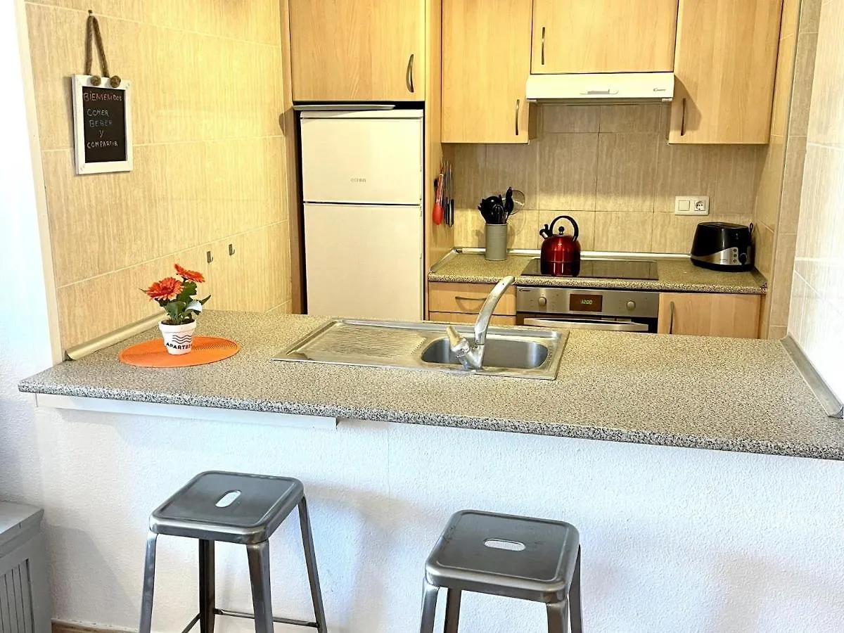 Apartbeach Los Riscos Y Residencial La Pineda