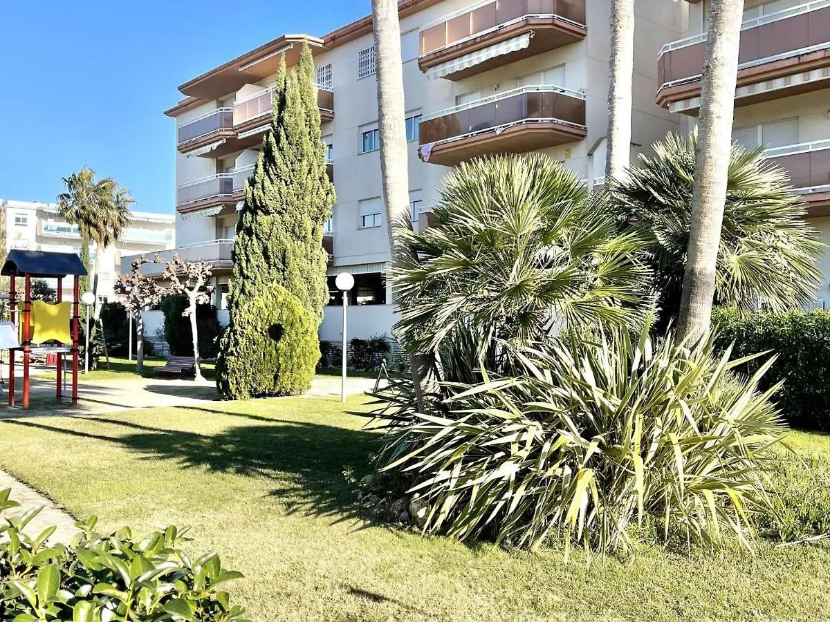 Apartbeach Los Riscos Y Residencial La Pineda