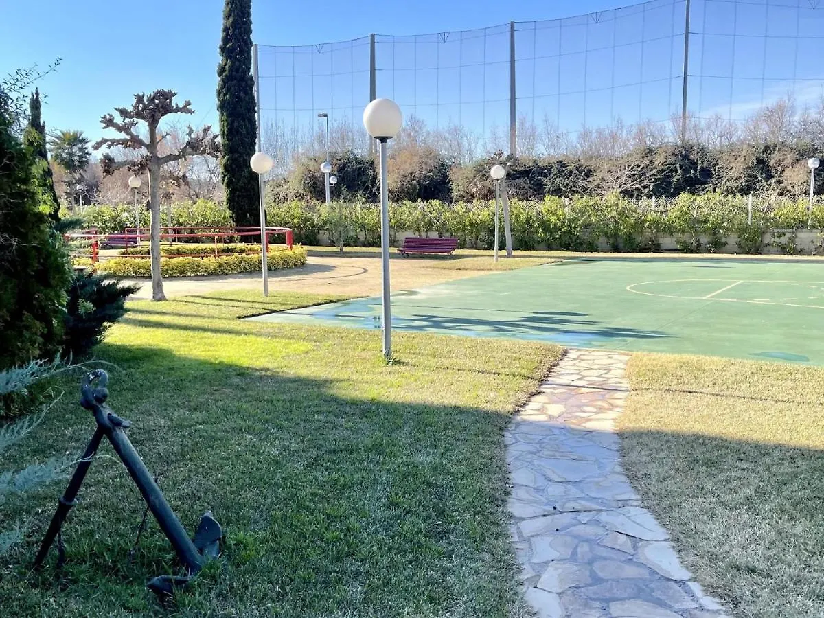 Apartbeach Los Riscos Y Residencial La Pineda 0*,