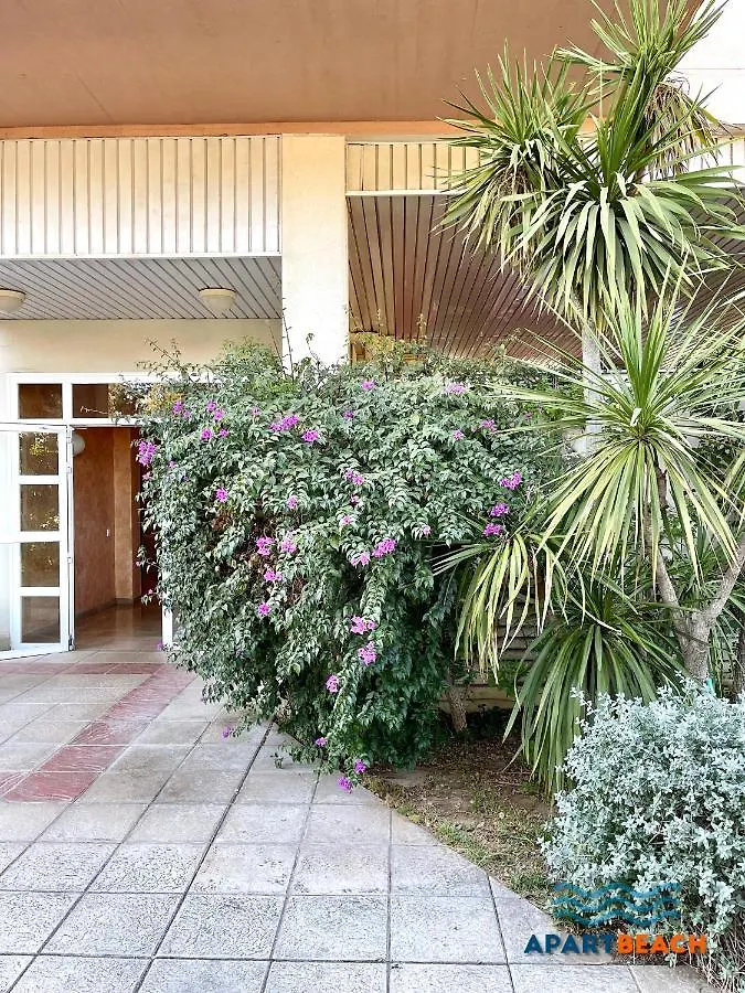Apartbeach Los Riscos Y Residencial La Pineda